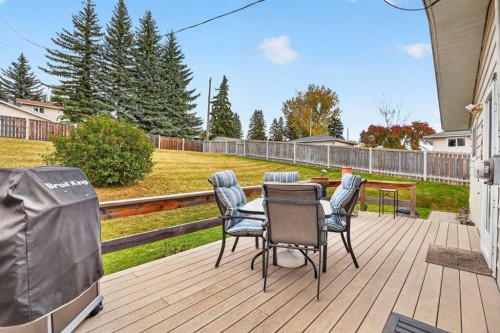 172 Queensland Road Se, Calgary, AB 