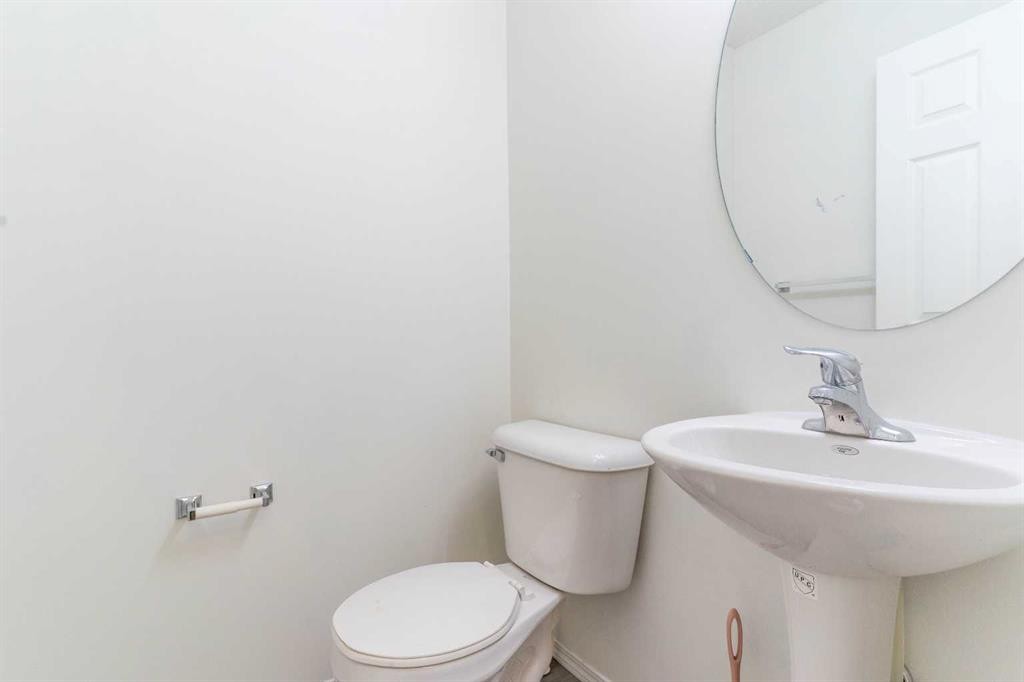 157 Country Village Manor Ne, Calgary, AB - Indoor Photo Showing Bathroom