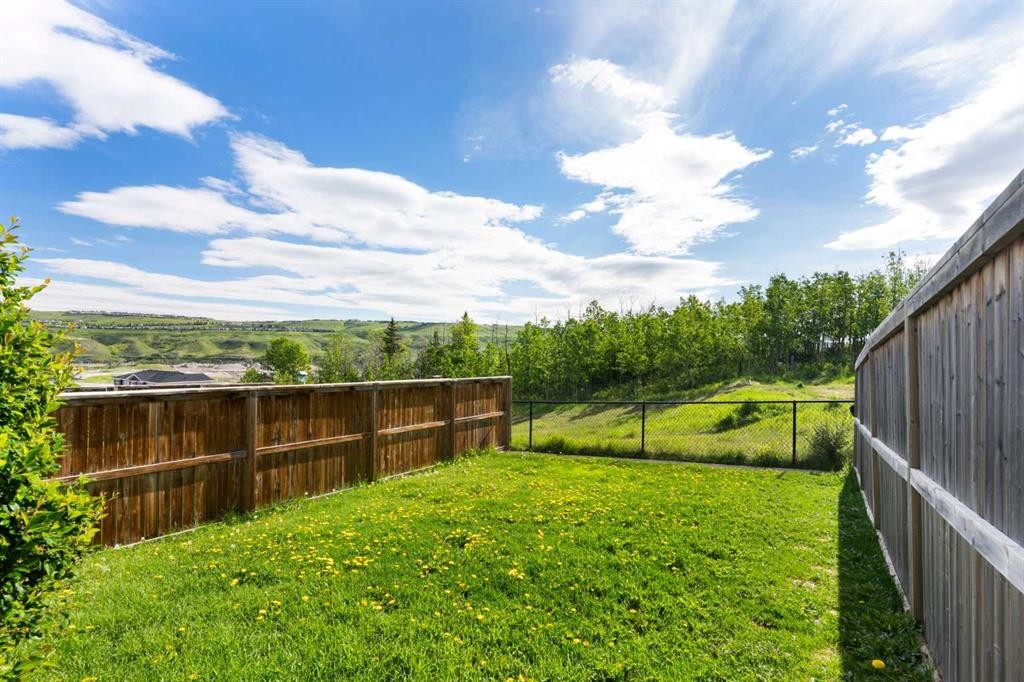 638 River Heights Crescent, Cochrane, AB - Outdoor