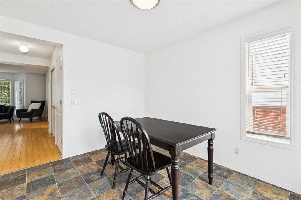 25 Coville Gardens Ne, Calgary, AB - Indoor Photo Showing Dining Room