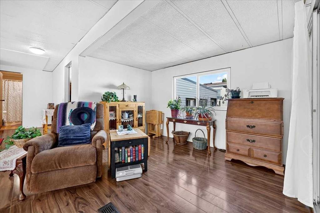 88 Big Hill Way Se, Airdrie, AB - Indoor