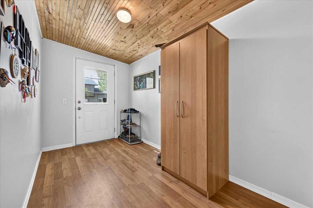 88 Big Hill Way Se, Airdrie, AB - Indoor Photo Showing Other Room
