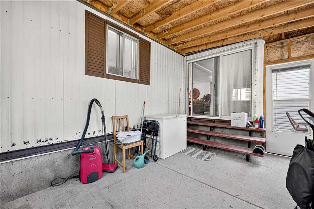 88 Big Hill Way Se, Airdrie, AB - Indoor