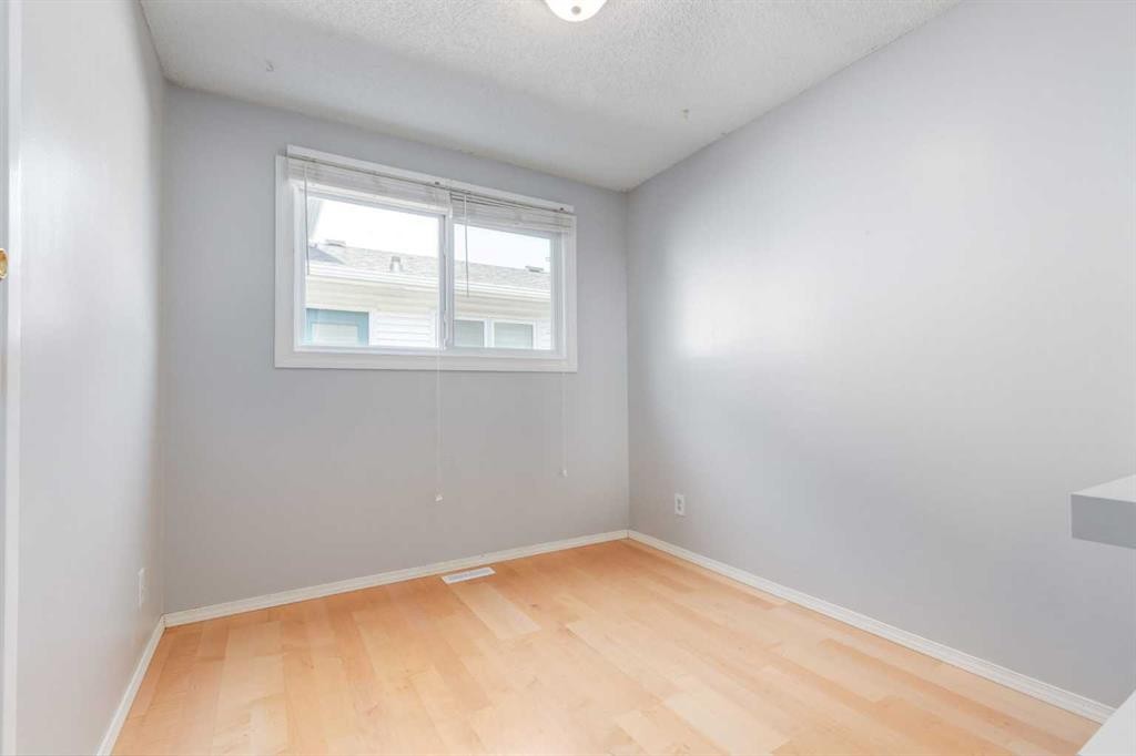 71 Rivervalley Crescent Se, Calgary, AB