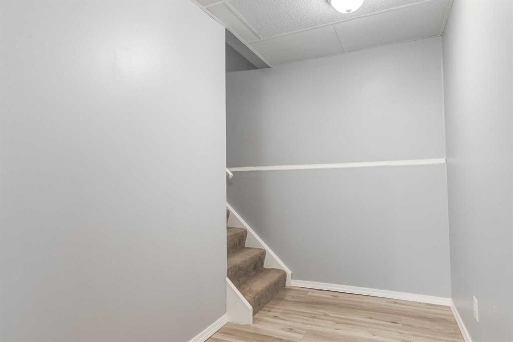71 Rivervalley Crescent Se, Calgary, AB