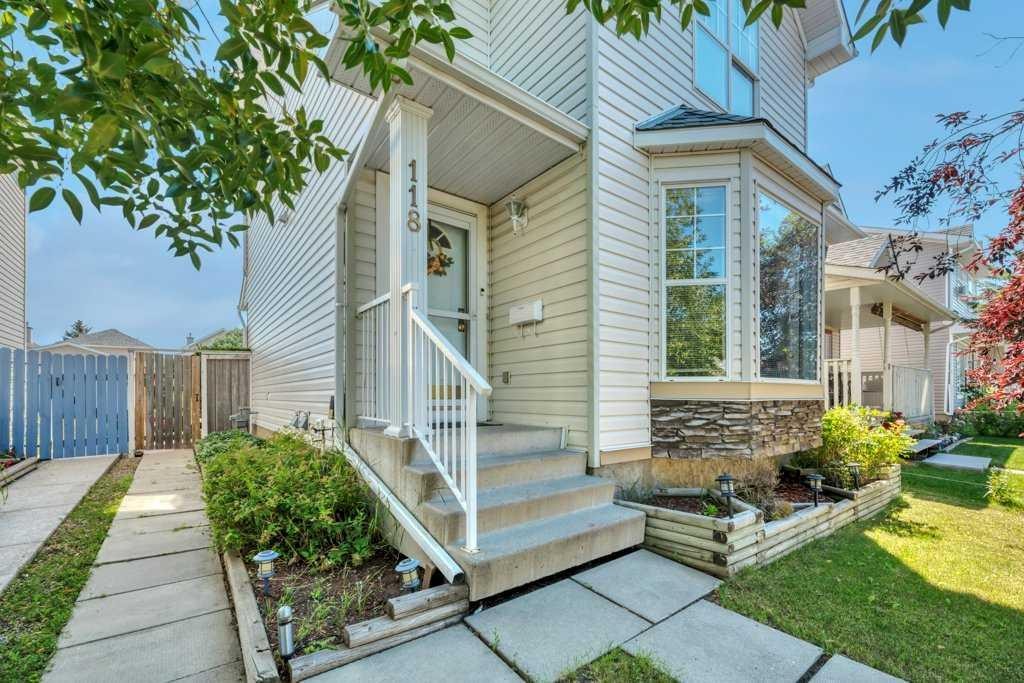 118 Tarington Close Ne, Calgary, AB - Outdoor