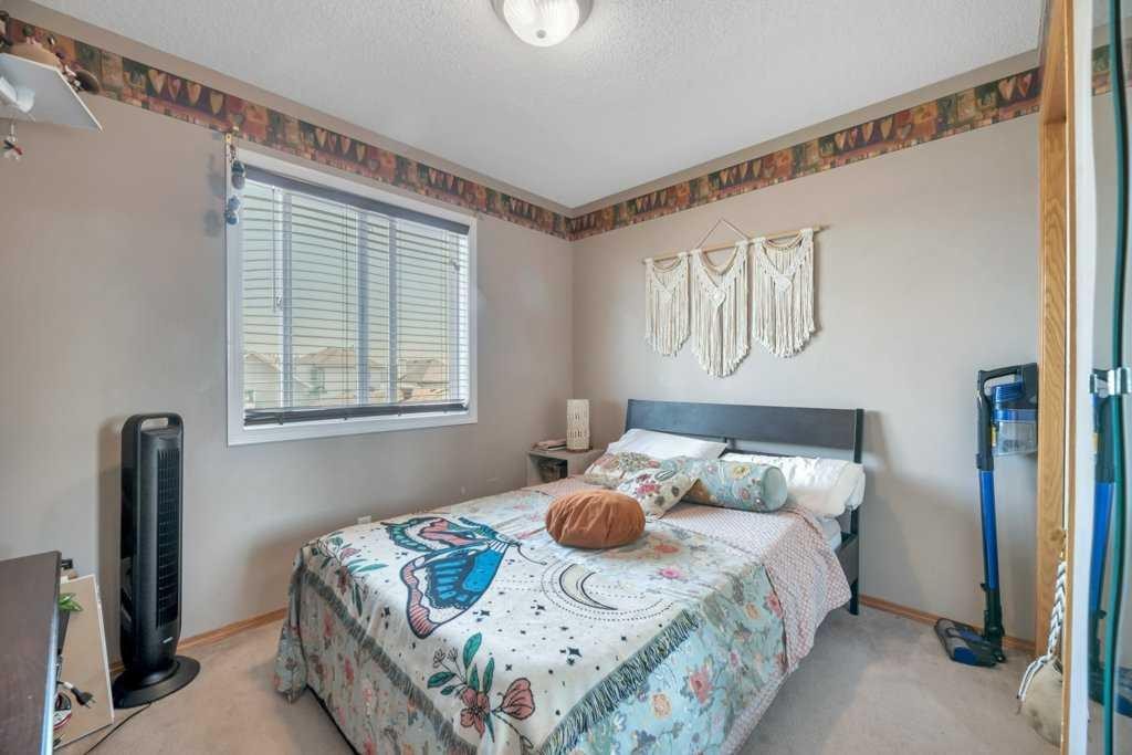118 Tarington Close Ne, Calgary, AB - Indoor Photo Showing Bedroom