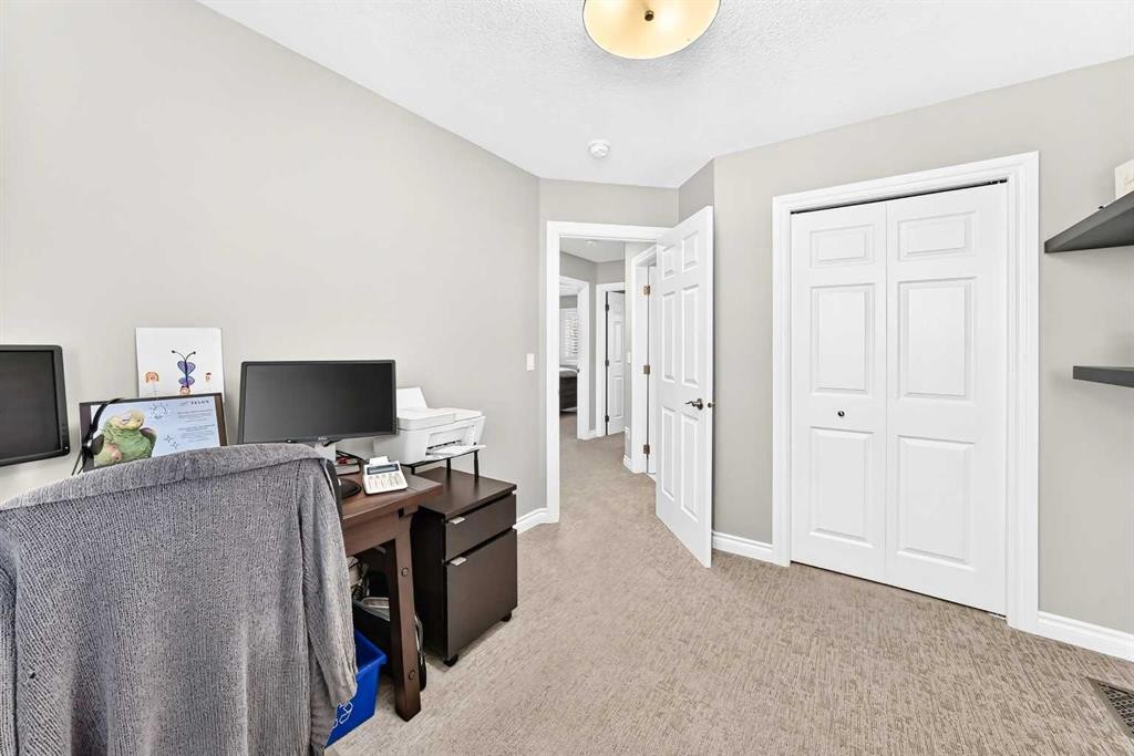 152 Royal Oak Terrace Nw, Calgary, AB - Indoor Photo Showing Office