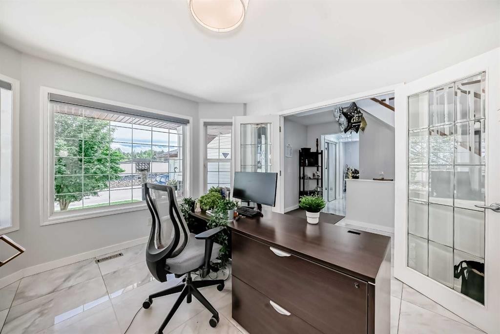 382 Cove Road, Chestermere, AB - Indoor