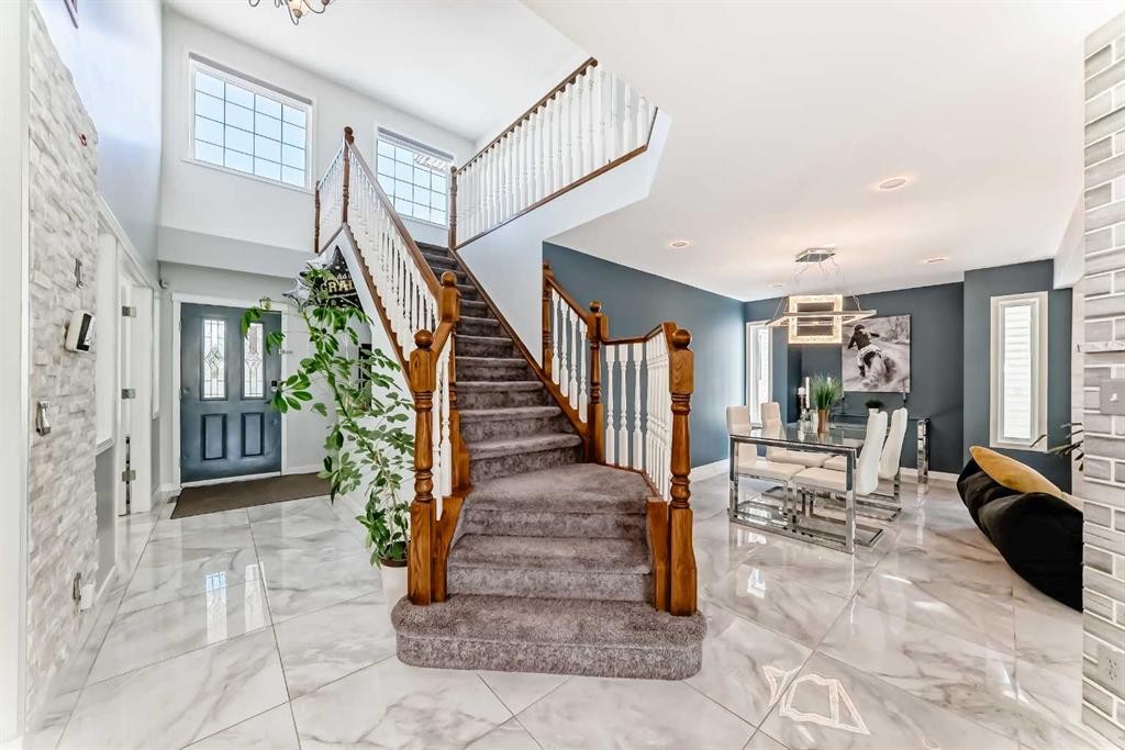 382 Cove Road, Chestermere, AB - Indoor Photo Showing Other Room