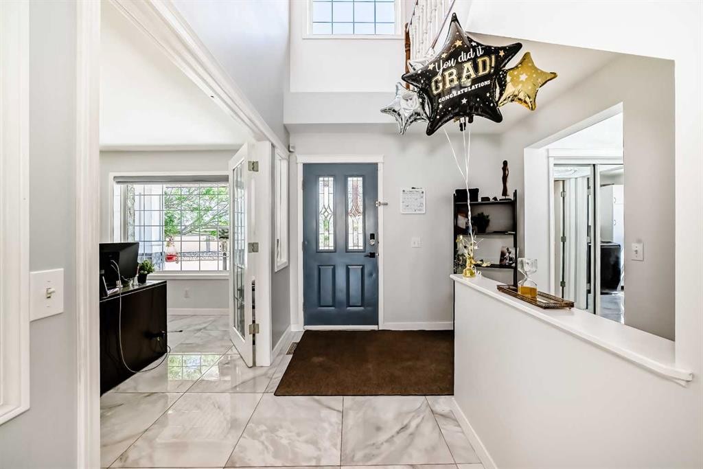 382 Cove Road, Chestermere, AB - Indoor Photo Showing Other Room