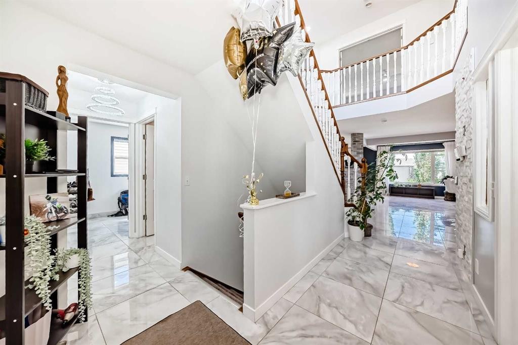 382 Cove Road, Chestermere, AB - Indoor Photo Showing Other Room
