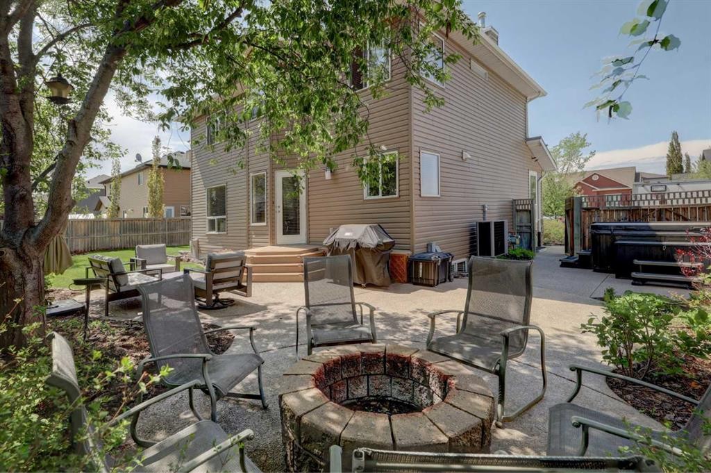8 Canoe Road Sw, Airdrie, AB - Outdoor With Deck Patio Veranda