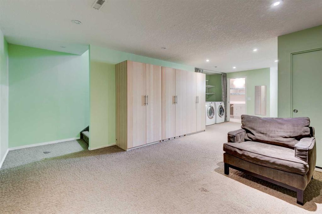 34 Eversyde Common Sw, Calgary, AB - Indoor