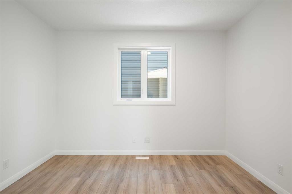 331 Rivercrest Road, Cochrane, AB - Indoor Photo Showing Other Room