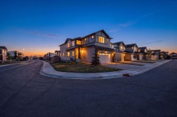 11 Savanna Villas NECalgary, AB T3J 2E4