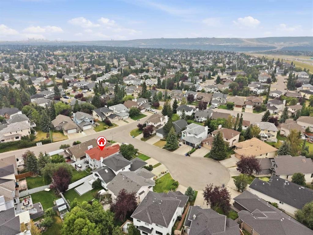 606 Schubert Place Nw, Calgary, AB - Outdoor With View