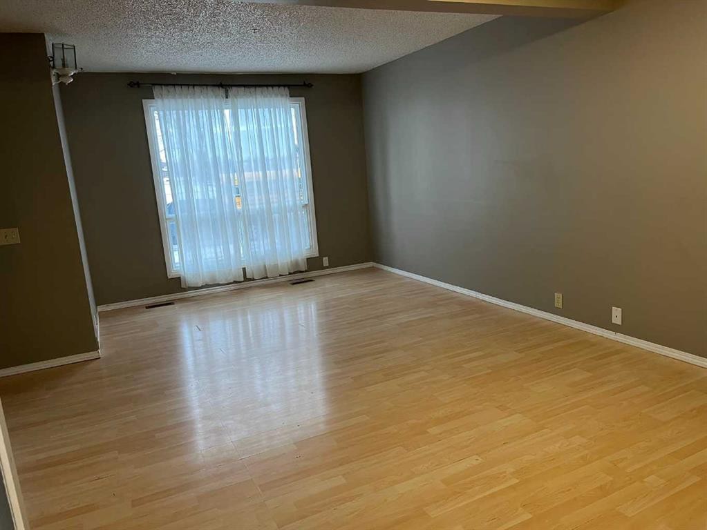 179 Falshire Drive Ne, Calgary, AB - Indoor Photo Showing Other Room