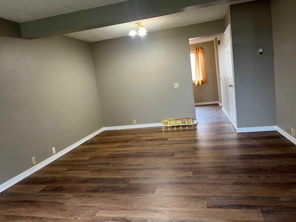 179 Falshire Drive Ne, Calgary, AB - Indoor Photo Showing Other Room