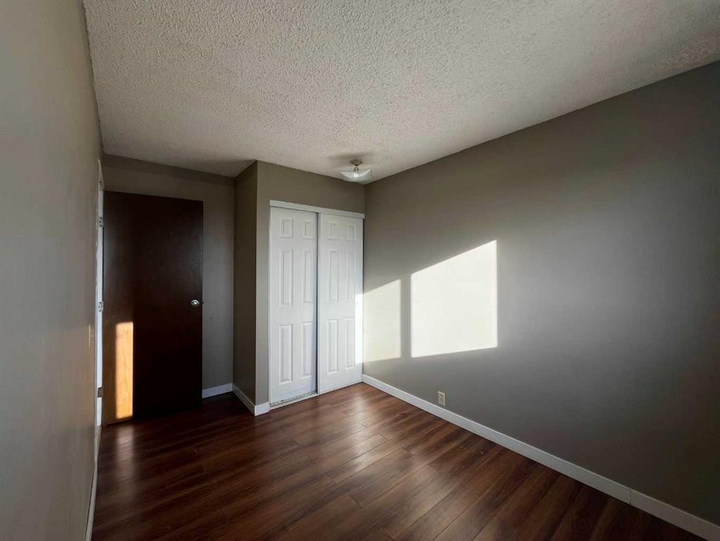 179 Falshire Drive Ne, Calgary, AB - Indoor Photo Showing Other Room