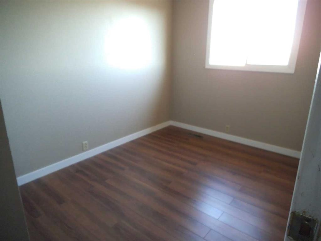 179 Falshire Drive Ne, Calgary, AB - Indoor Photo Showing Other Room