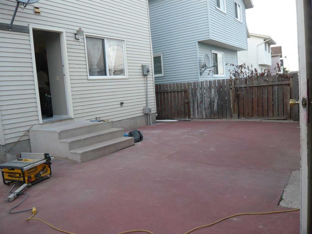 179 Falshire Drive Ne, Calgary, AB - Outdoor With Exterior
