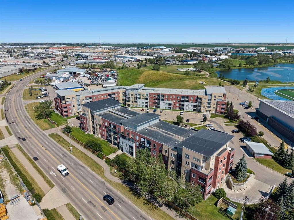 2307-604 East Lake Boulevard Ne, Airdrie, AB - Outdoor With Body Of Water With View