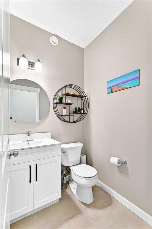56 Evansborough Green Nw, Calgary, AB - Indoor Photo Showing Bathroom