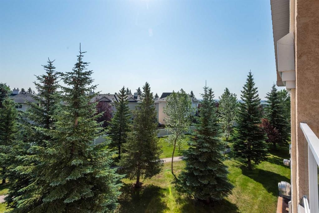 304-728 Country Hills Road Nw, Calgary, AB - Outdoor With View