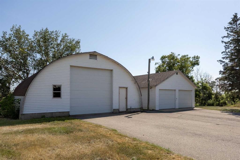 281014-274 Range Road, Rural Rocky View County, AB - Outdoor With Exterior