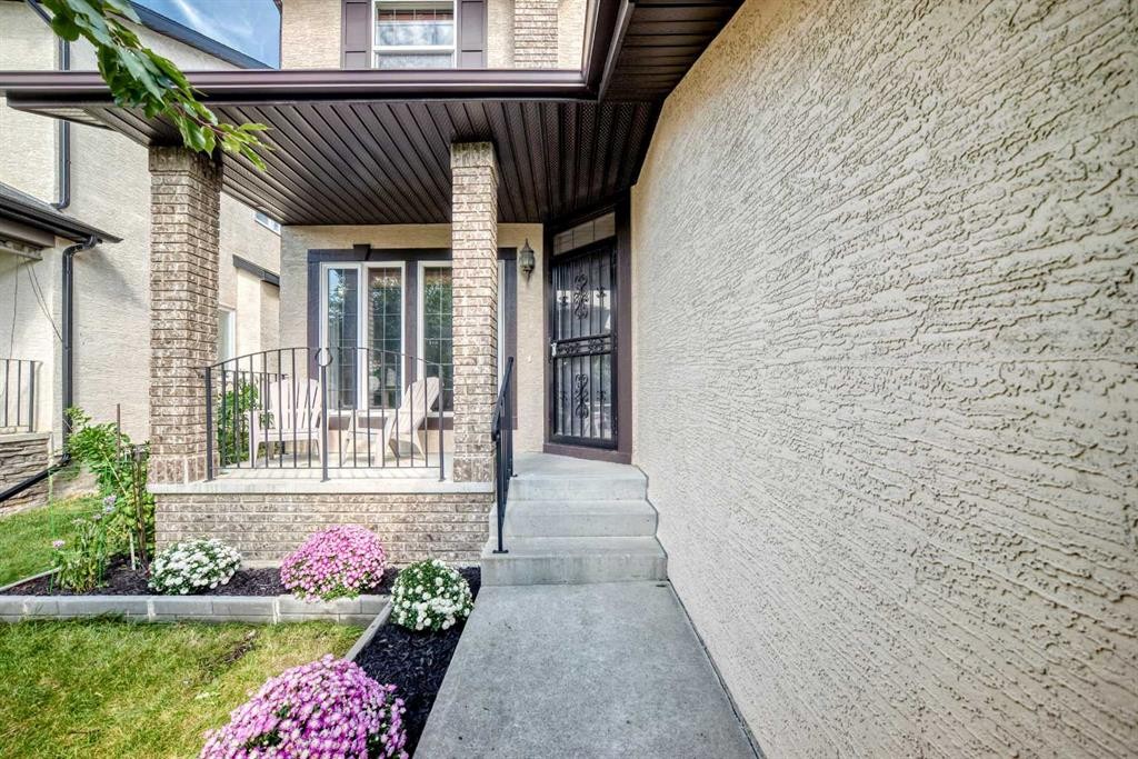14 Springborough Crescent Sw, Calgary, AB - Outdoor With Deck Patio Veranda