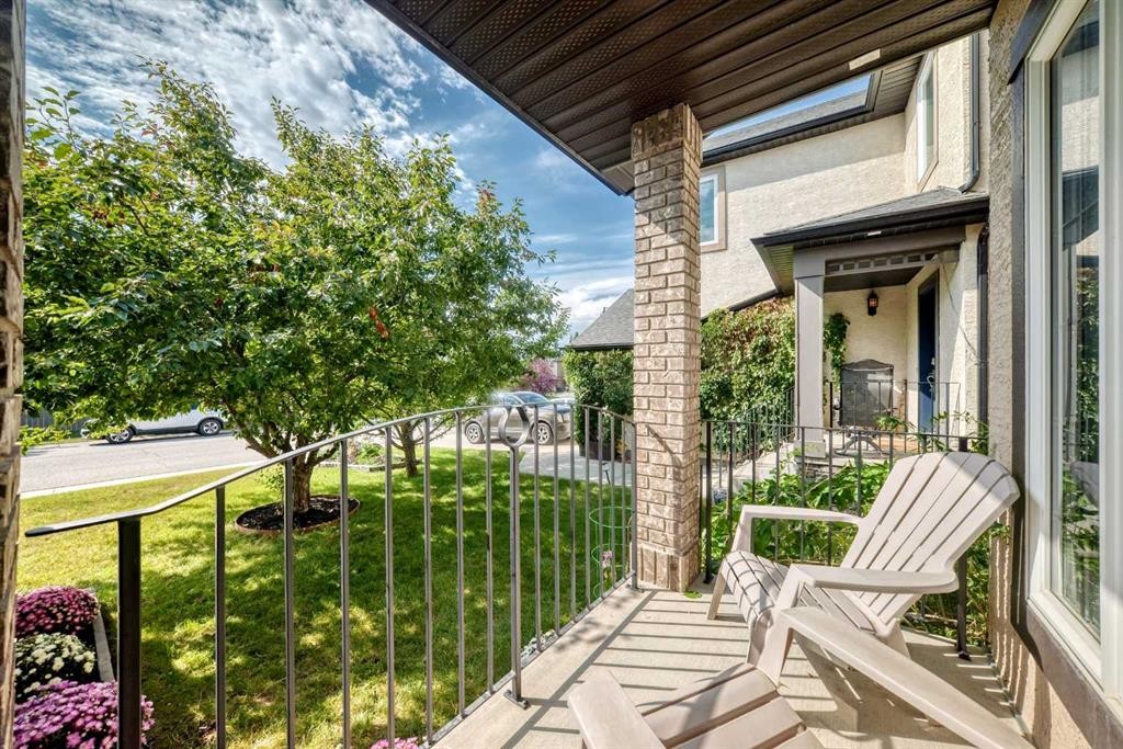 14 Springborough Crescent Sw, Calgary, AB - Outdoor With Deck Patio Veranda