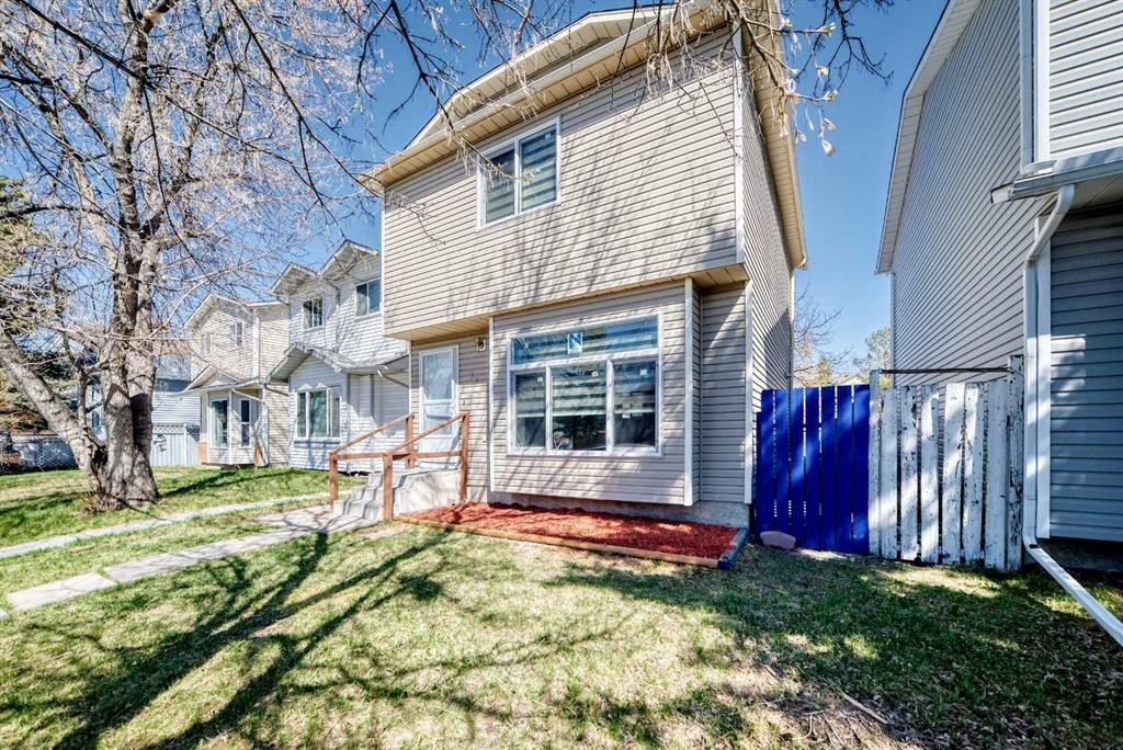 77 Martinbrook Road Ne, Calgary, AB - Outdoor