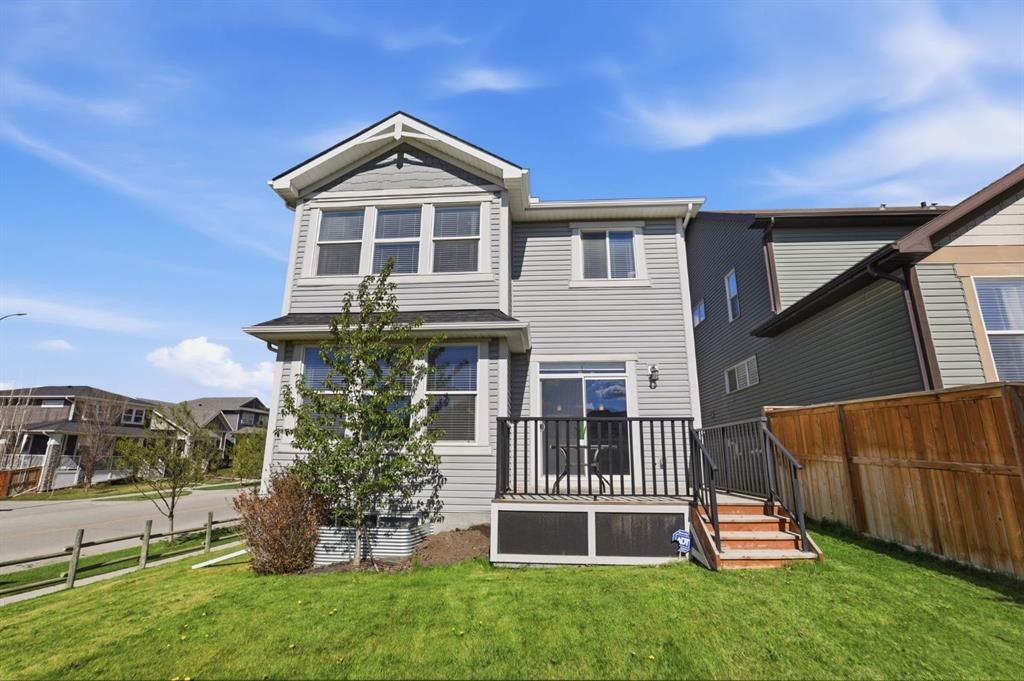 4 Heritage Terrace, Cochrane, AB - Outdoor