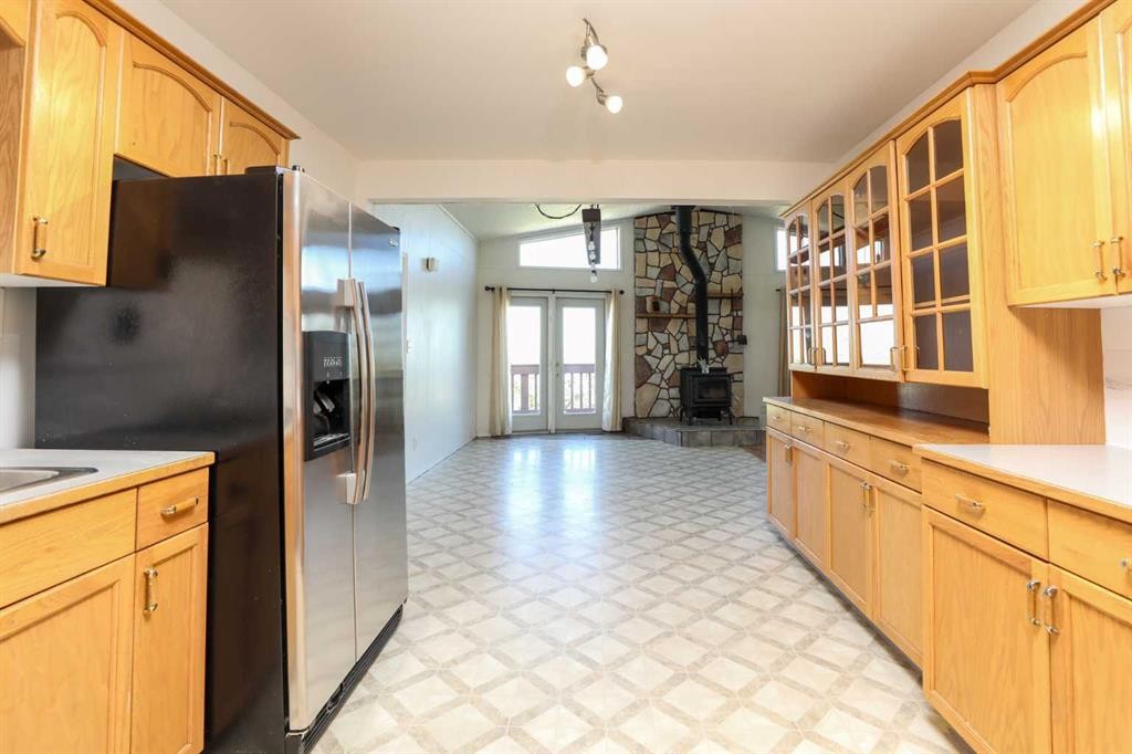 1411 Twp Rd 7-3 Road, Rural Pincher Creek No. 9, M.D. Of, AB - Indoor Photo Showing Kitchen