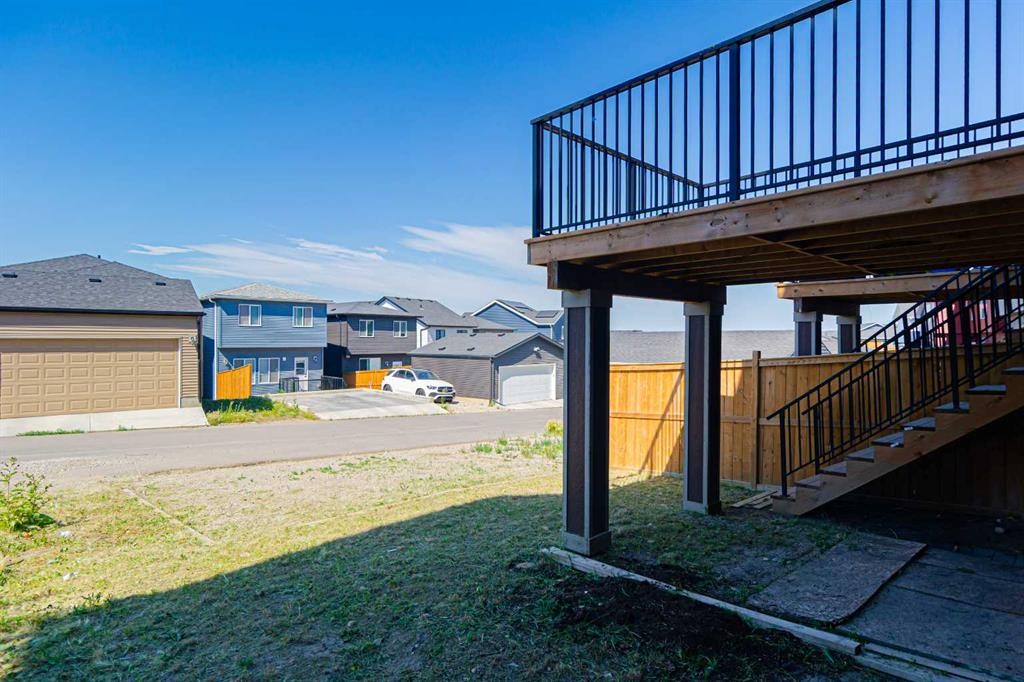 186 Aquila Drive Nw, Calgary, AB - Outdoor