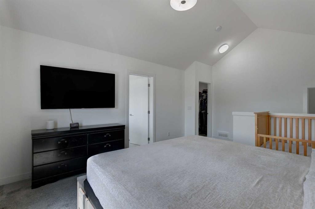 92 Copperhead Grove Se, Calgary, AB - Indoor Photo Showing Bedroom