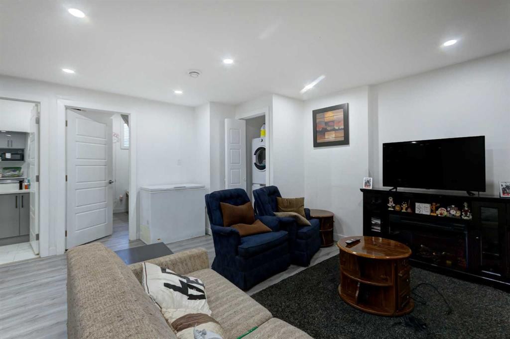 92 Copperhead Grove Se, Calgary, AB - Indoor