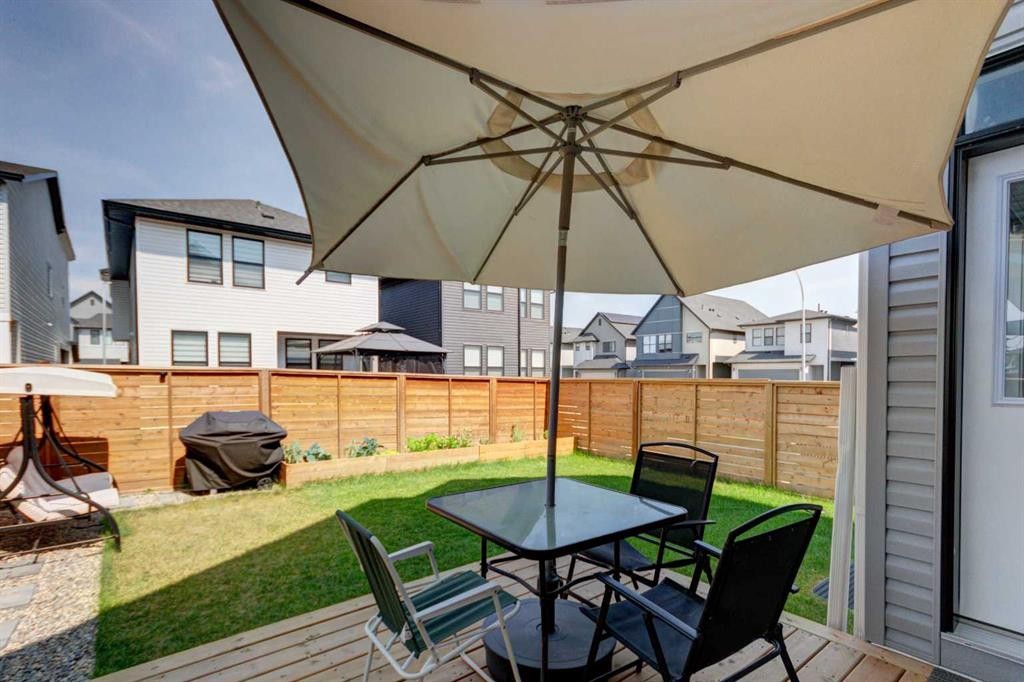 92 Copperhead Grove Se, Calgary, AB - Outdoor