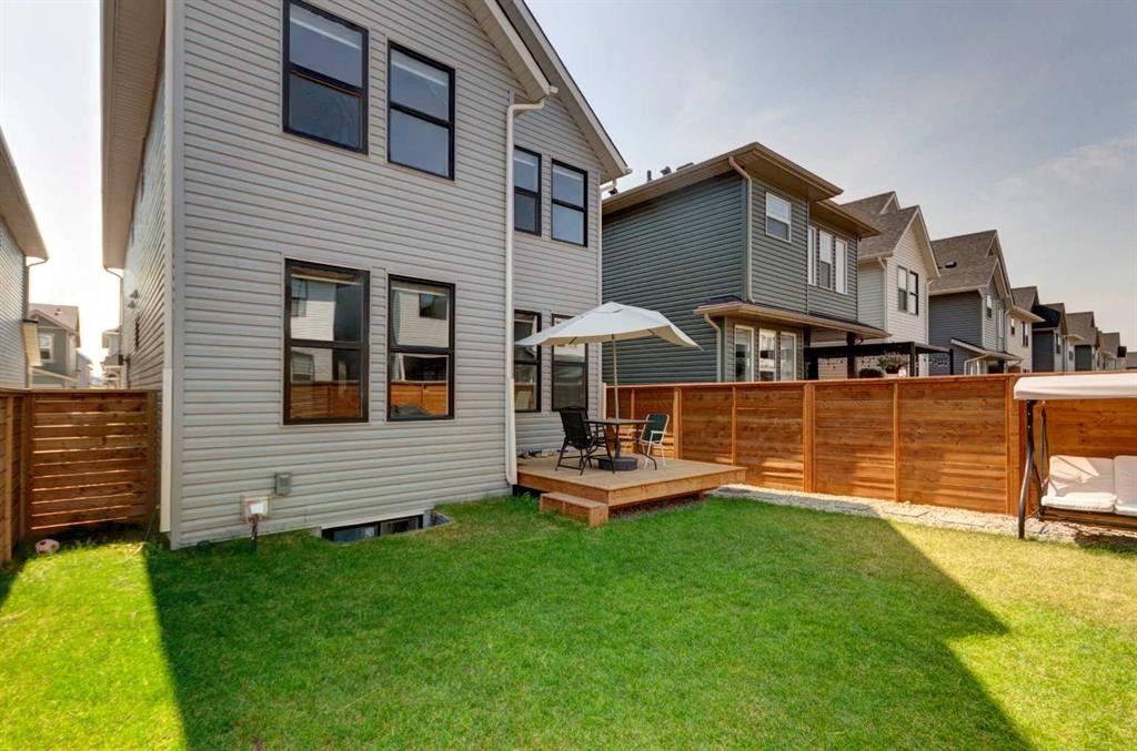 92 Copperhead Grove Se, Calgary, AB - Outdoor With Exterior