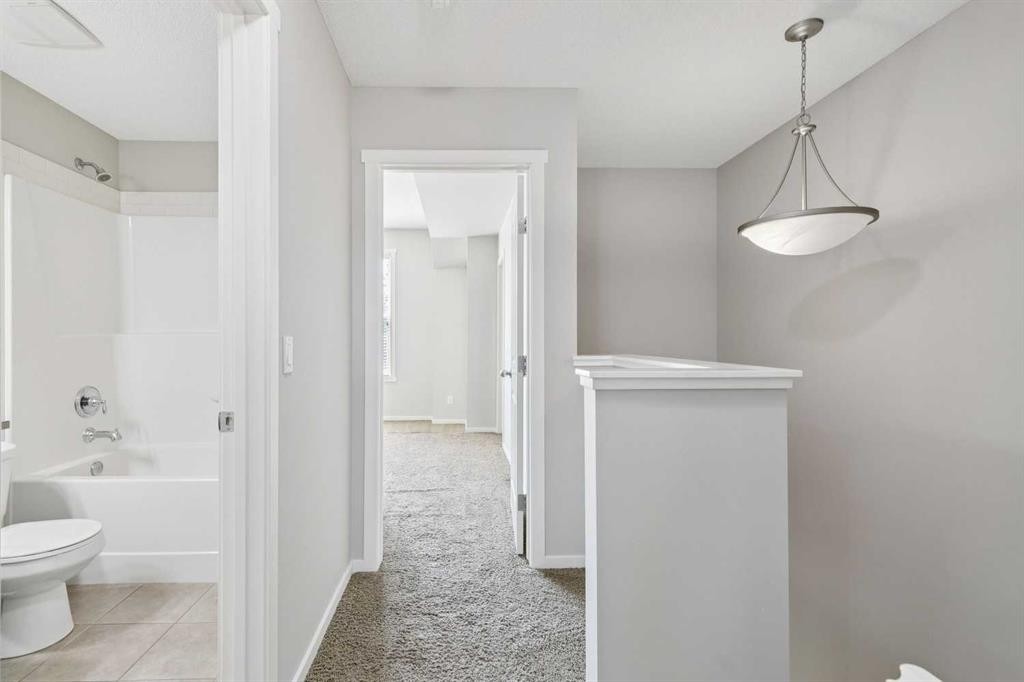 28 Walden Drive Se, Calgary, AB - Indoor Photo Showing Bathroom