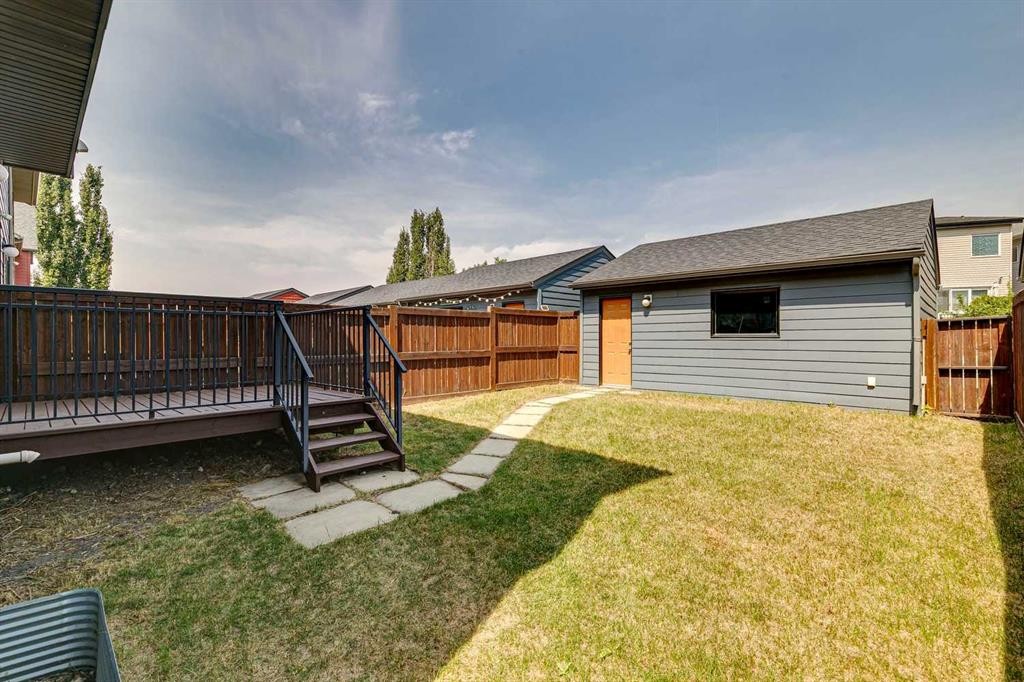 28 Walden Drive Se, Calgary, AB - Outdoor