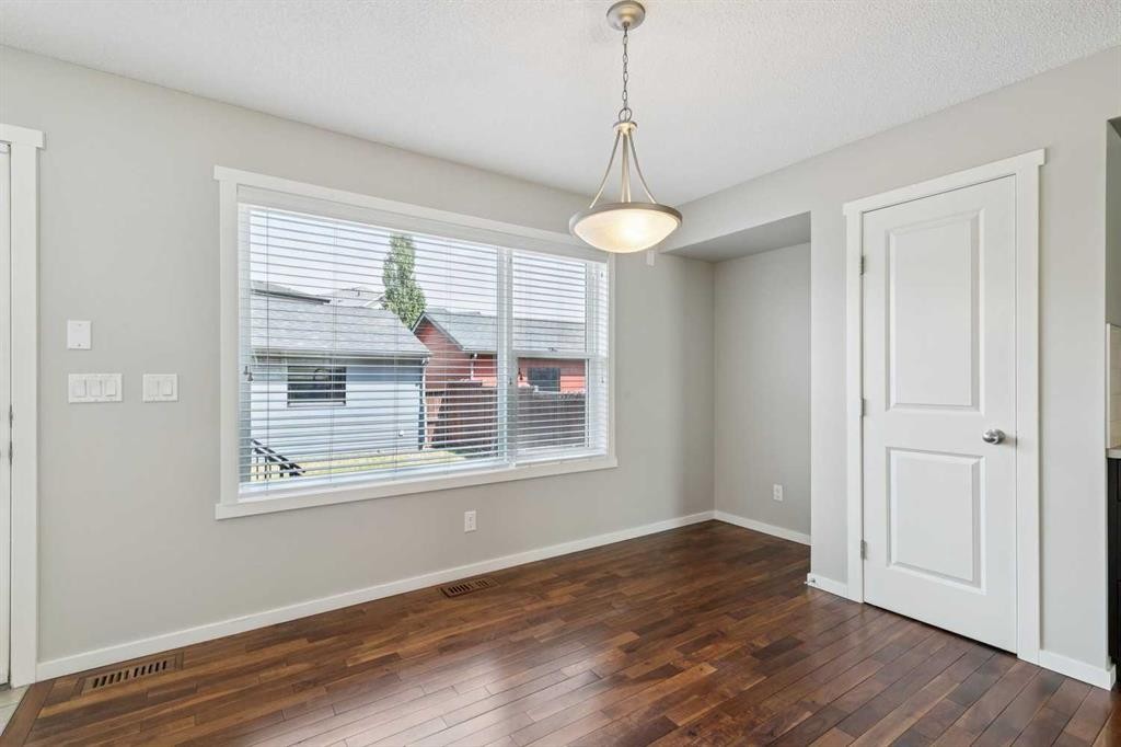 28 Walden Drive Se, Calgary, AB - Indoor Photo Showing Other Room