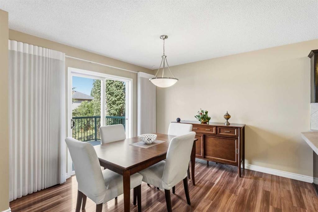 140 Arbour Stone Crescent Nw, Calgary, AB - Indoor Photo Showing Dining Room