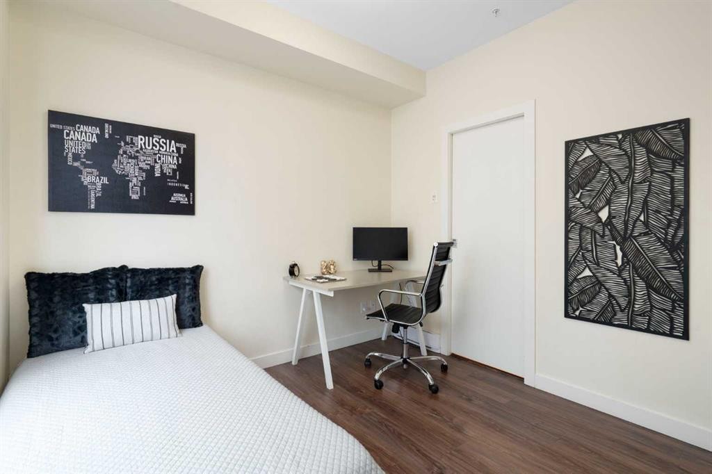209-1720 10 Street Sw, Calgary, AB - Indoor Photo Showing Bedroom