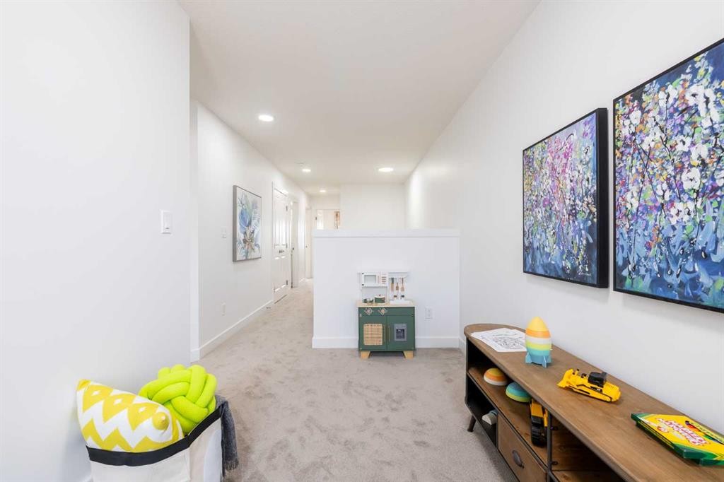 633 Savanna Drive Ne, Calgary, AB - Indoor Photo Showing Other Room