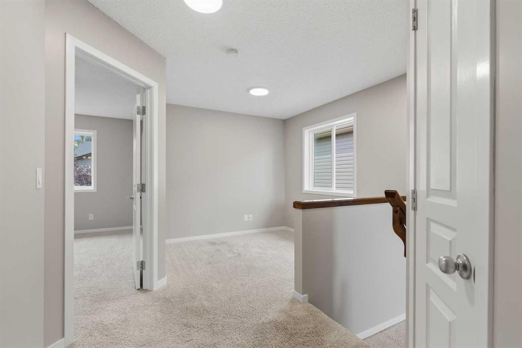 40 Panatella Mews Nw, Calgary, AB - Indoor Photo Showing Other Room