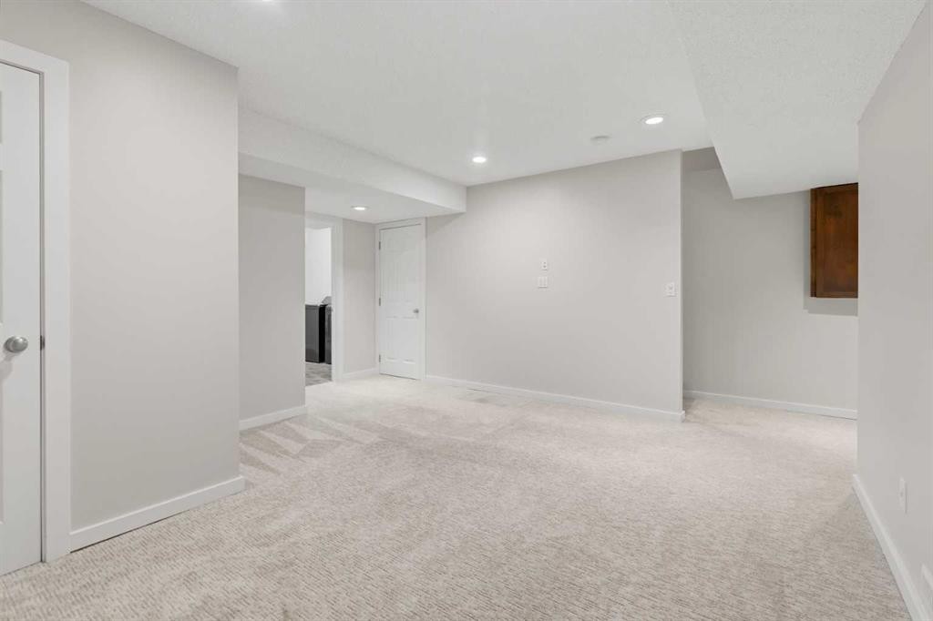 40 Panatella Mews Nw, Calgary, AB - Indoor