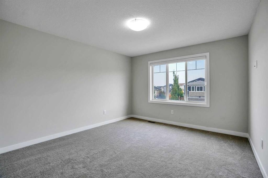 368 Nolanhurst Crescent Nw, Calgary, AB - Indoor Photo Showing Other Room