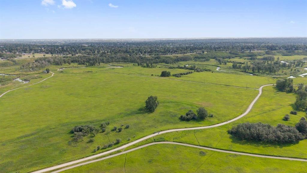 8 Midridge Bay Se, Calgary, AB - Outdoor With View